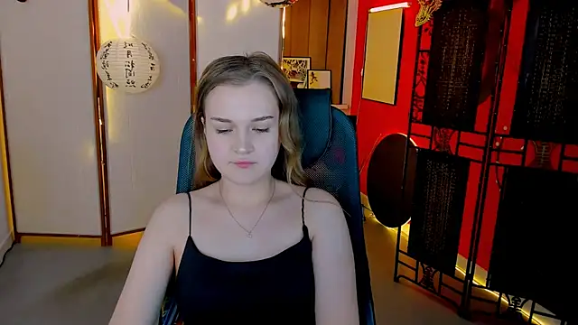 XXX chat uživo modela LissaTelor
