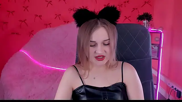 XXX chat uživo modela LissaTelor