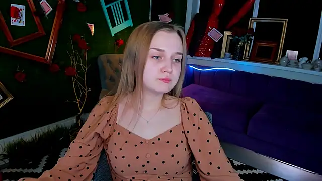 LissaTelor Adlı Modelin Canlı XXX Sohbeti