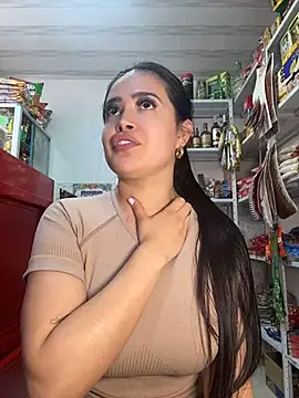 Show modela Sara_fun na web-kameri