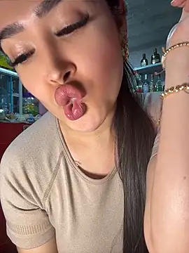 Show de Sara_fun na webcam