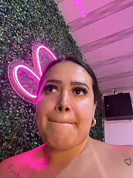 Sara_fun's Webcam Show