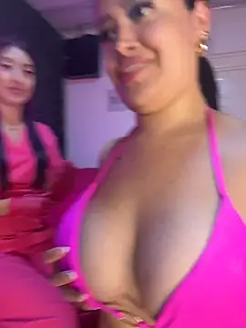 Sara_fun Adlı Modelin Canlı XXX Sohbeti