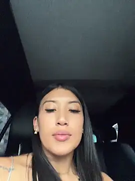Pertunjukan Kamera Web Sara_fun