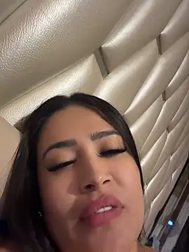 Sara_fun's Webcam Show