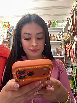 Sara_fun's Webcam Show