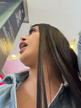 Show de Sara_fun na webcam