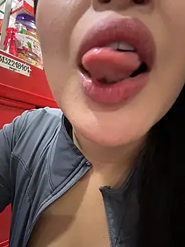 Živý XXX chat Sara_fun