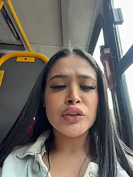הופעת וובקאם של Sara_fun