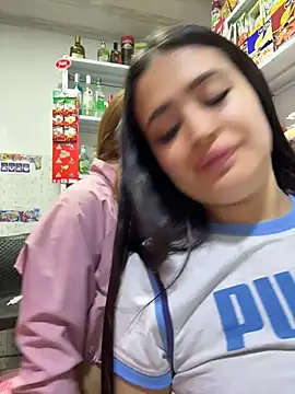 Pokazy przed kamerką – Sara_fun