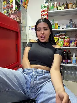 XXX chat uživo modela Sara_fun