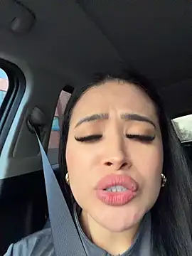 Sara_fun's Webcam Show