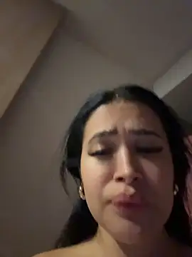 Sara_fun's Webcam Show