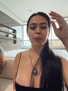 Show modela Sara_fun na web-kameri