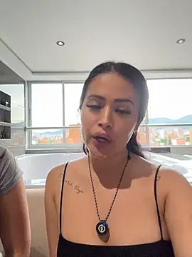 Pokazy przed kamerką – Sara_fun