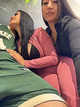 Sara_fun's Webcam Show