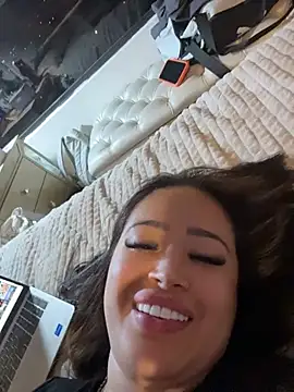 הופעת וובקאם של Sara_fun