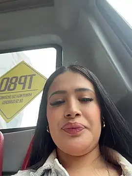 Sara_fun Show in webcam