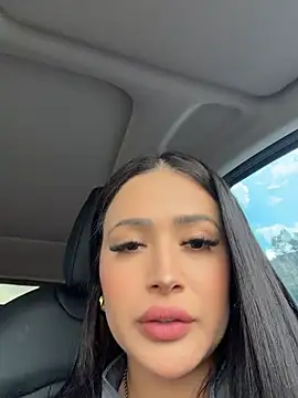 צ'אט XXX בשידור חי של Sara_fun