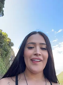 Sara_fun Pertunjukan Webcam