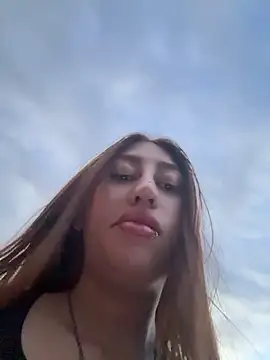 Sara_fun: διαδικτυακό σόου στην κάμερα