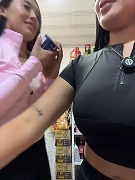 הופעת וובקאם של Sara_fun