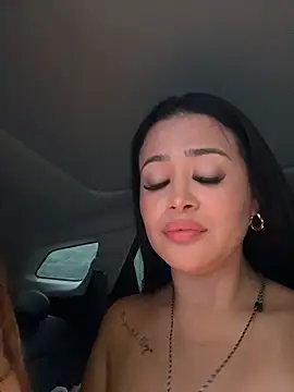 XXX chat uživo modela Sara_fun