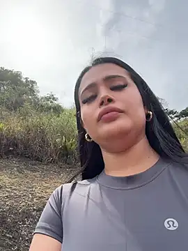 צ'אט XXX בשידור חי של Sara_fun