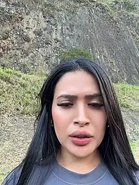 Pertunjukan Kamera Web Sara_fun