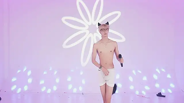 YLBOY-777 Webcam-Show