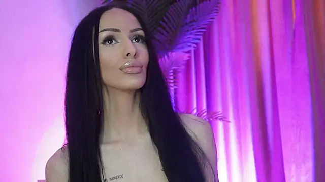 EvePosh Adlı Modelin Canlı XXX Sohbeti