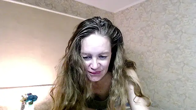 Fern_Lust Adlı Modelin Canlı XXX Sohbeti