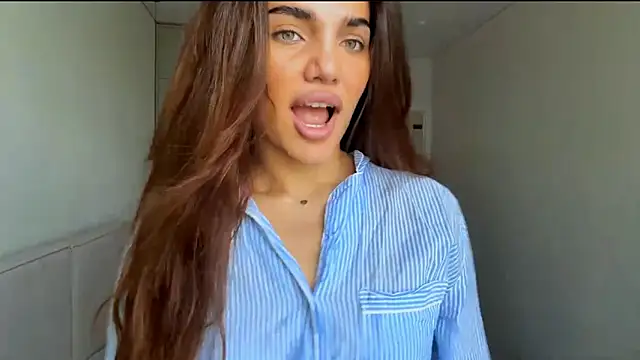 Chat XXX en directo de MelindaReny