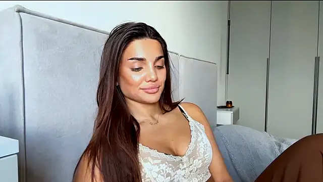 دردشة MelindaReny الجنسية المباشرة