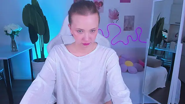 GinnyGingerG's Live XXX Chat