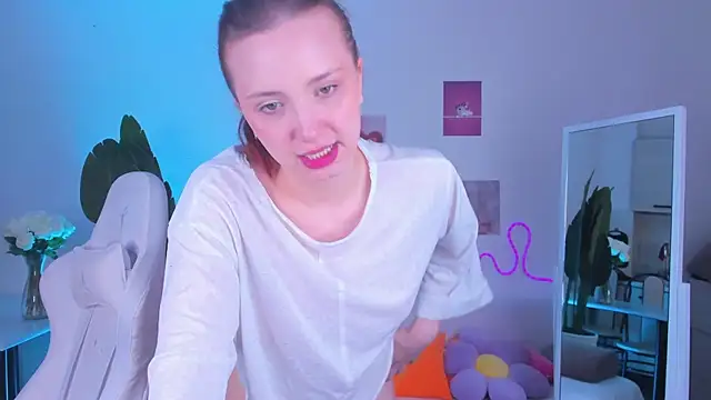 GinnyGingerG's Live XXX Chat