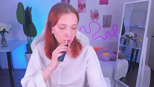 XXX chat uživo modela GinnyGingerG