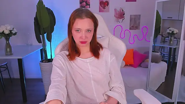 GinnyGingerG Chat XXX in diretta