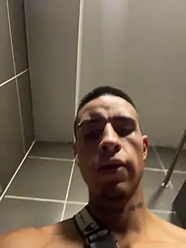 willclayy Show in webcam