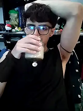 Show de AoA-BoyStudent na webcam