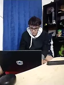 Chat +18 de AoA-BoyStudent ao vivo