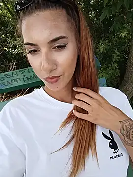bebeluna00 Show in webcam