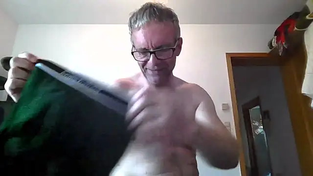 BiBoy4Al webkamerás műsora