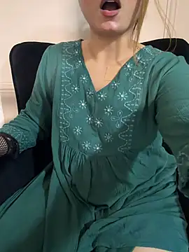 Tasty_LushDesire 网络视讯表演