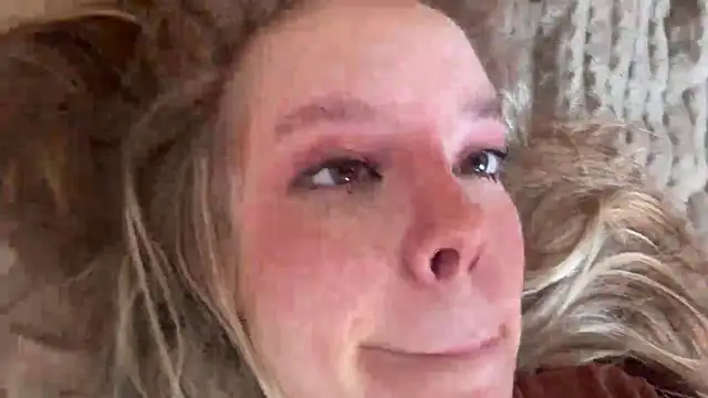 Catrinee Show in webcam