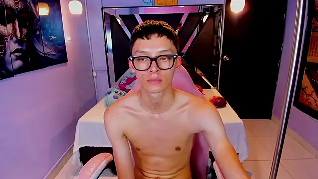 BlurEyes1 Webcam Show