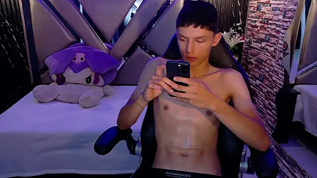 BlurEyes1 Webcam show
