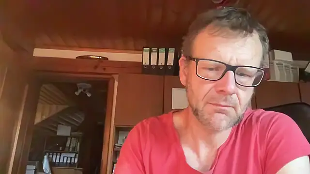 o_florian_o1: διαδικτυακό σόου στην κάμερα