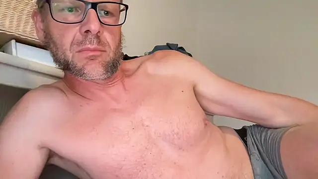 o_florian_o1 Show in webcam