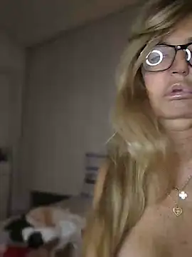 Marianne10's Webcam Show